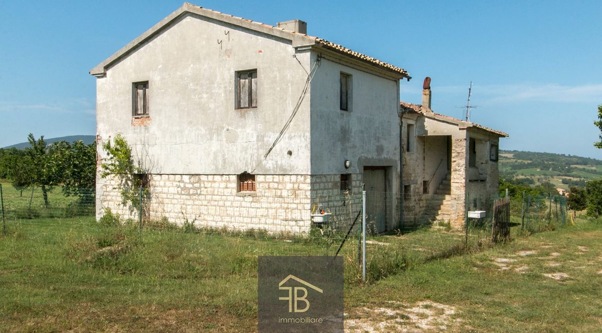 immobiliareFB-casale-sirolo13