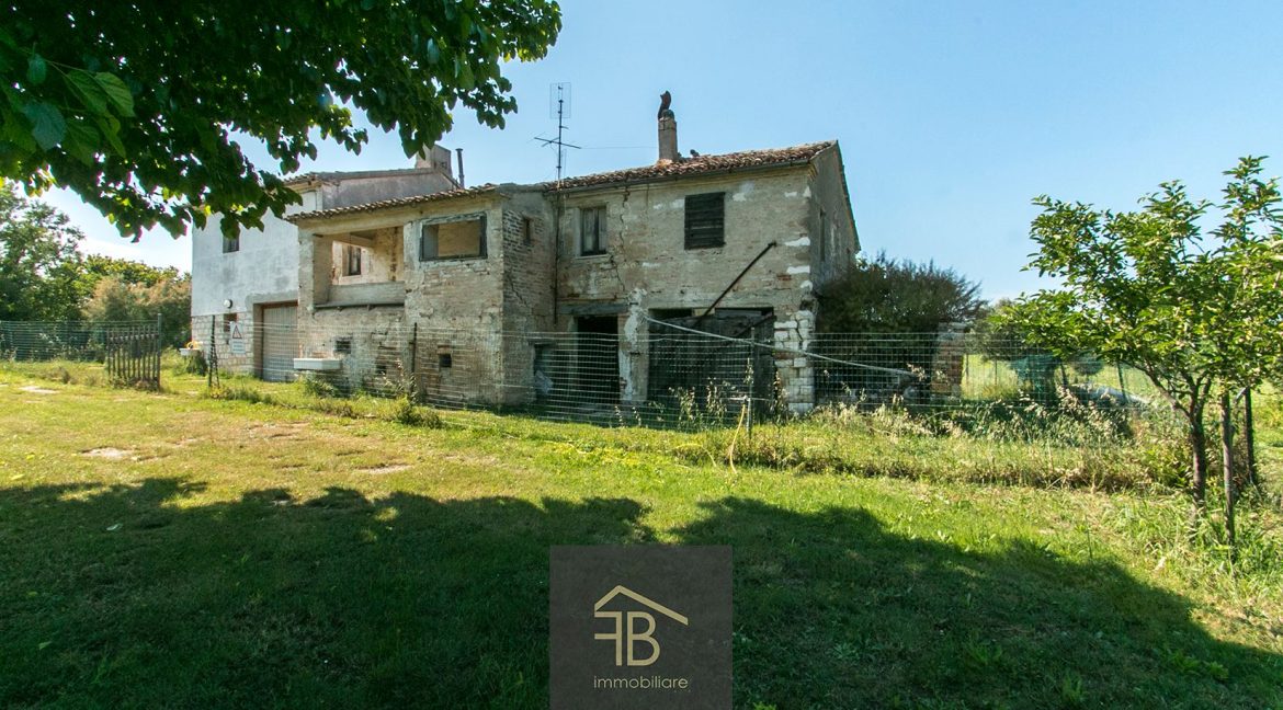 immobiliareFB-casale-sirolo7